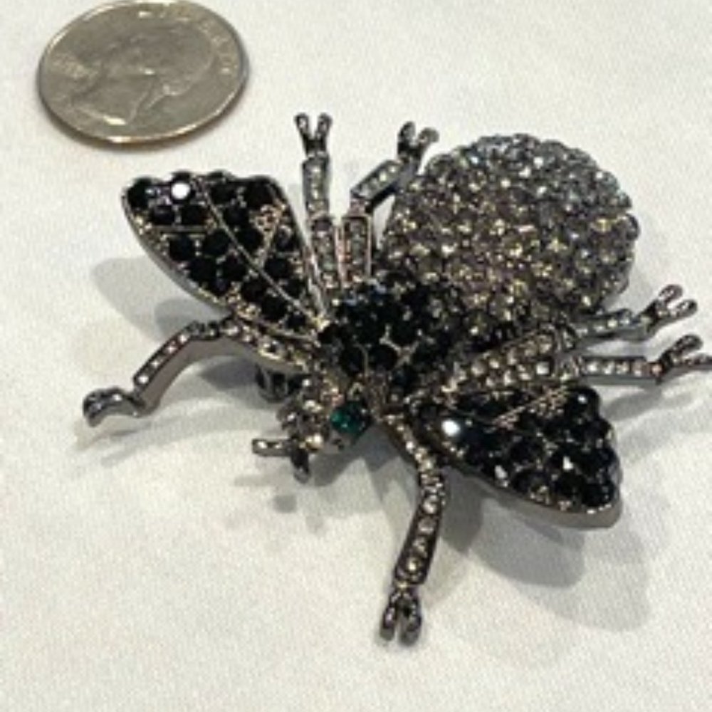 Rhinestone Green Eyed Bee Pin